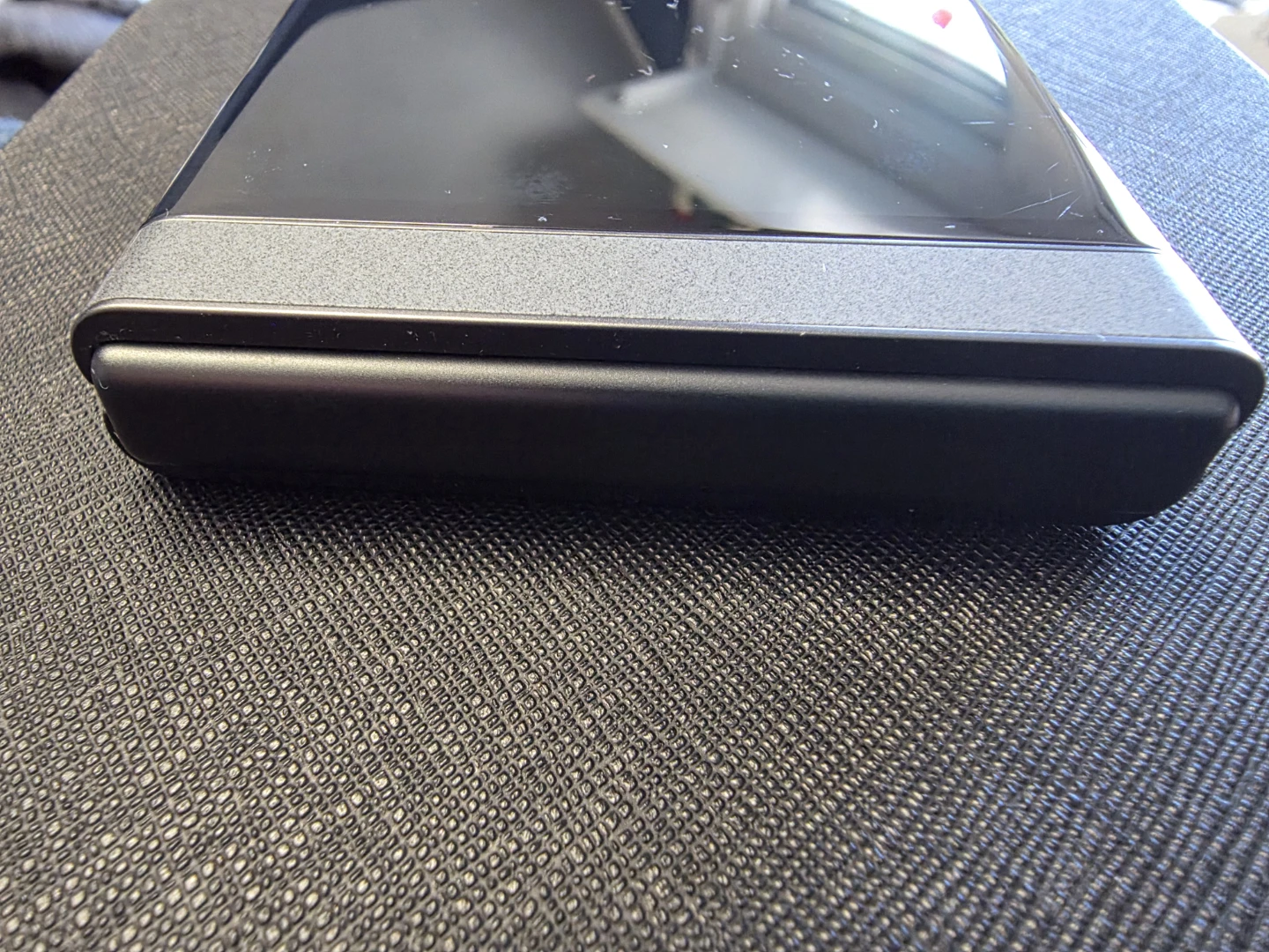 Motorola Razr 2024 Foldable Phone - photo 4