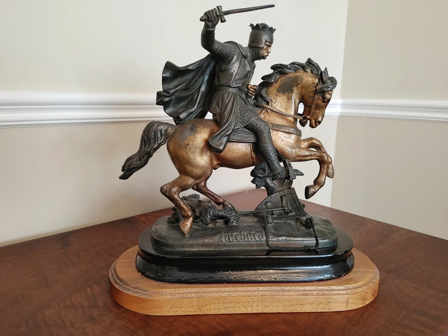 Antique King Richard Lionheart Metal Statue on Wooden Stand - photo 4