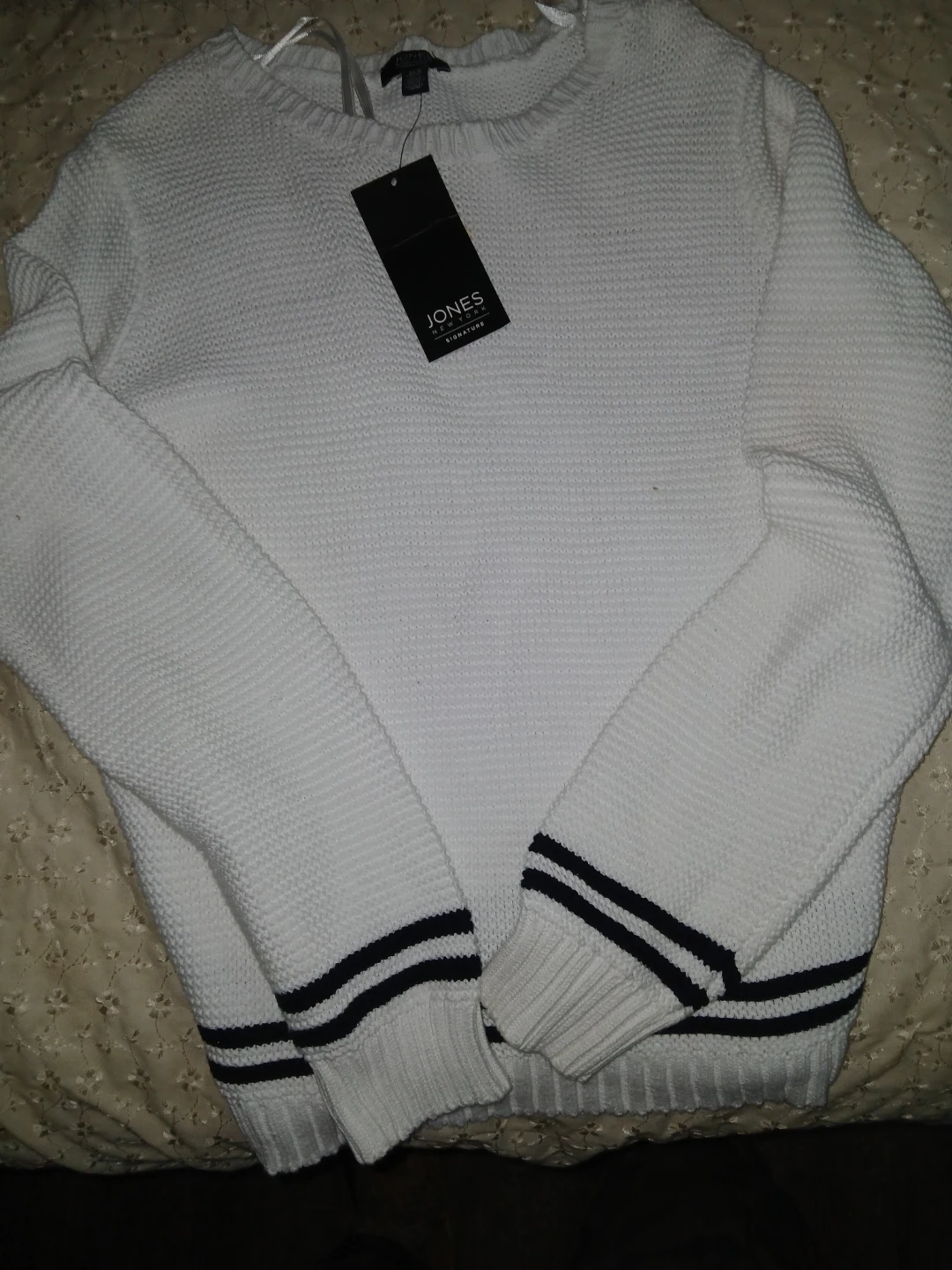 White Jones Signature Sweater - photo 5