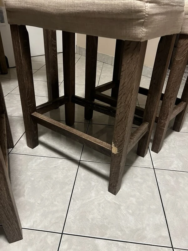 Dining Table with 4 Bar Stools