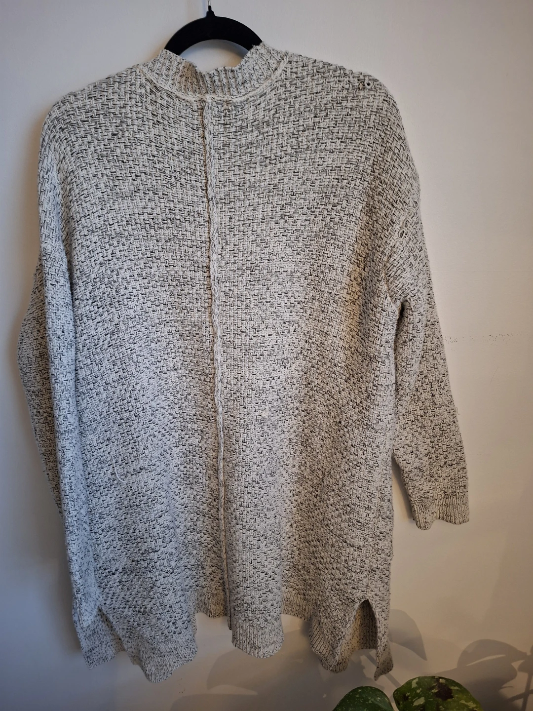 Roots Snowy Fox Cabin/Grey Knit Cardigan (Small) - photo 4
