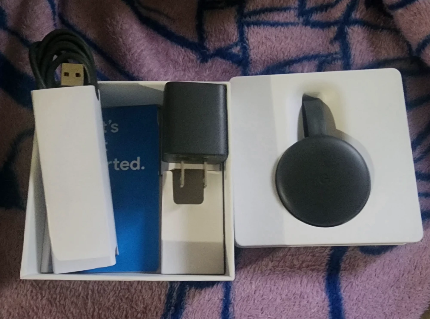 Google Chromecast - Like New! - photo 2