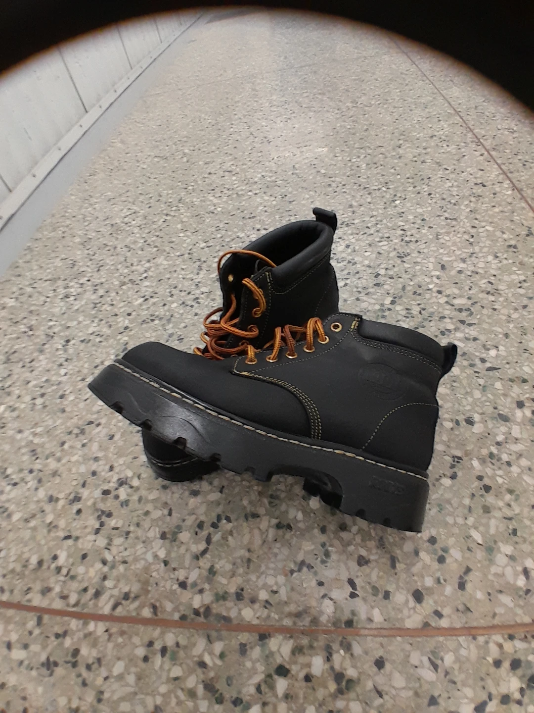 Original Roots Tuff women's size 7