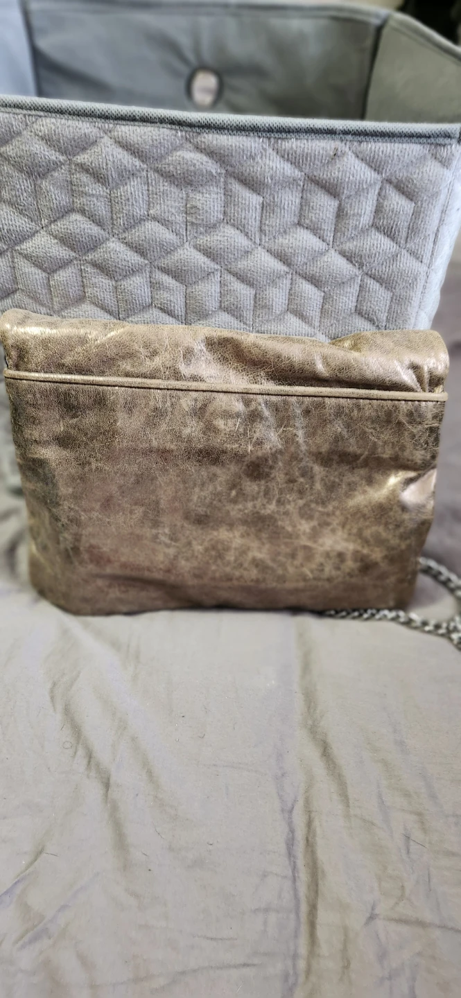 Michael Kors Metallic Clutch with Chain - photo 5
