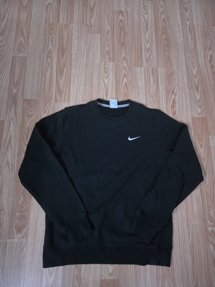 Nike Black Crewneck Sweatshirt - Size M