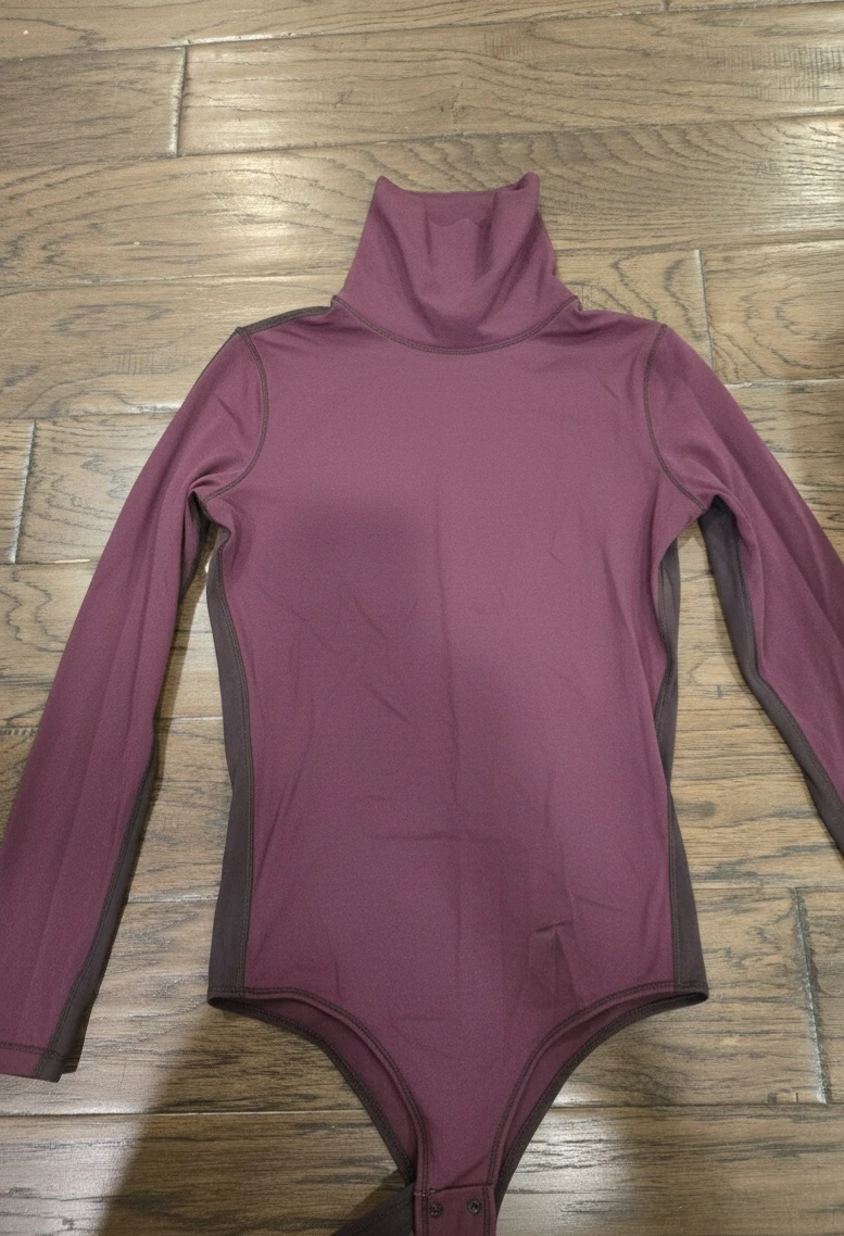 Lululemon Bodysuit Size 6