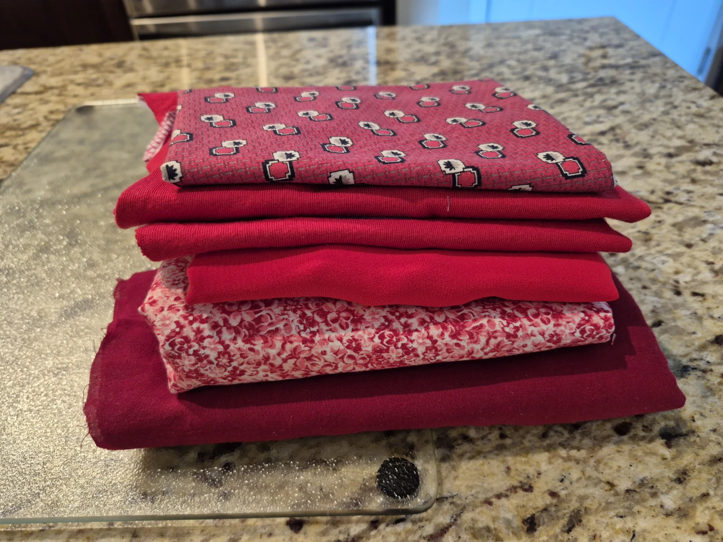 ISO red or purple fabric- free.