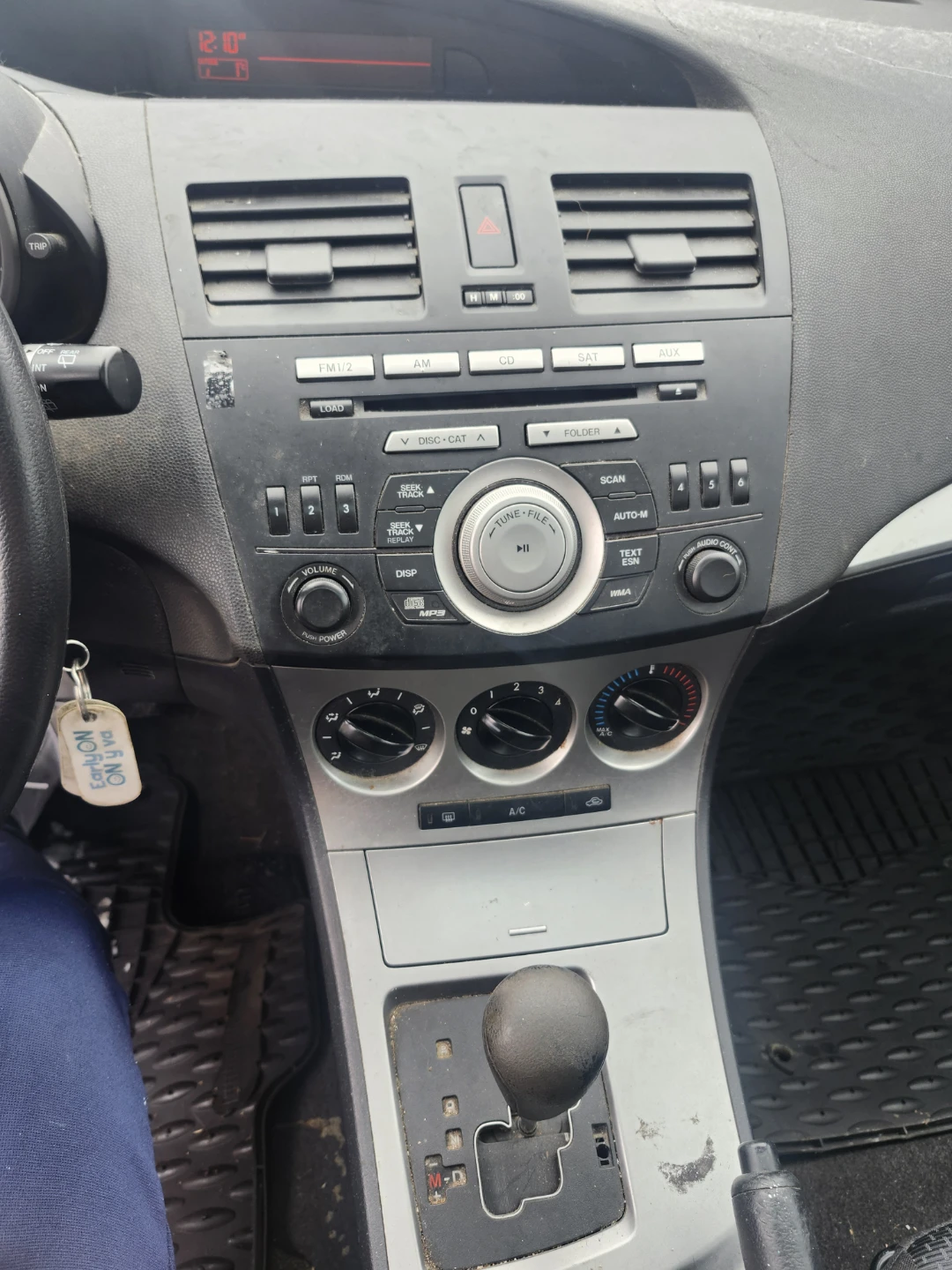 Vehicle - photo 2
