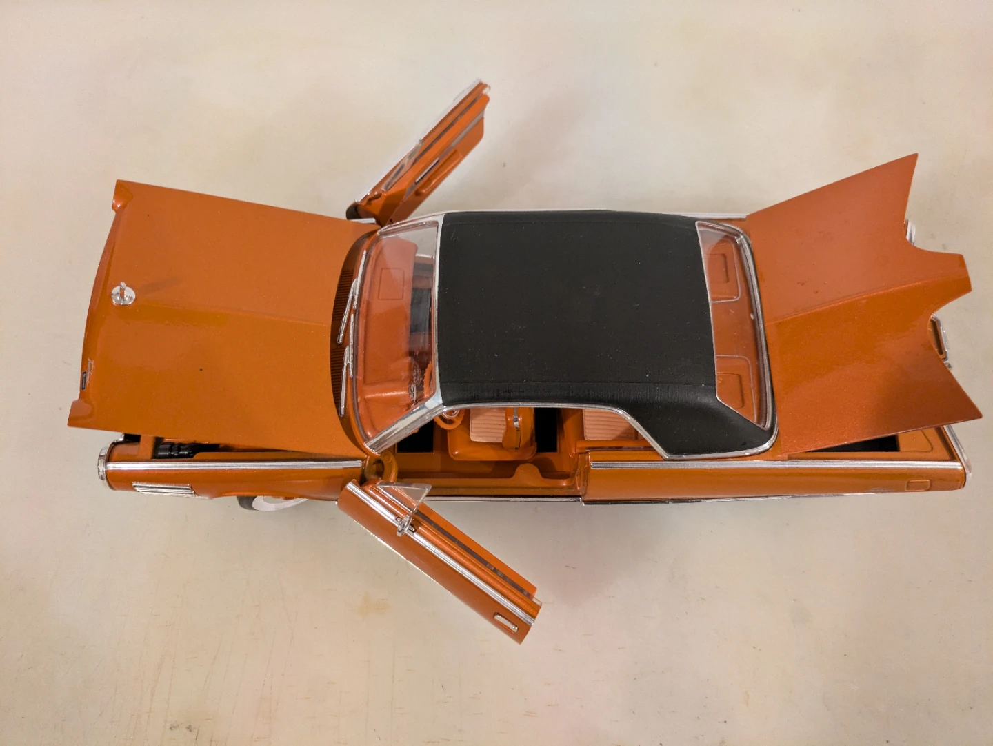 1963 Chrysler Turbine Car Diecast Model , 1:18 Scale - photo 5