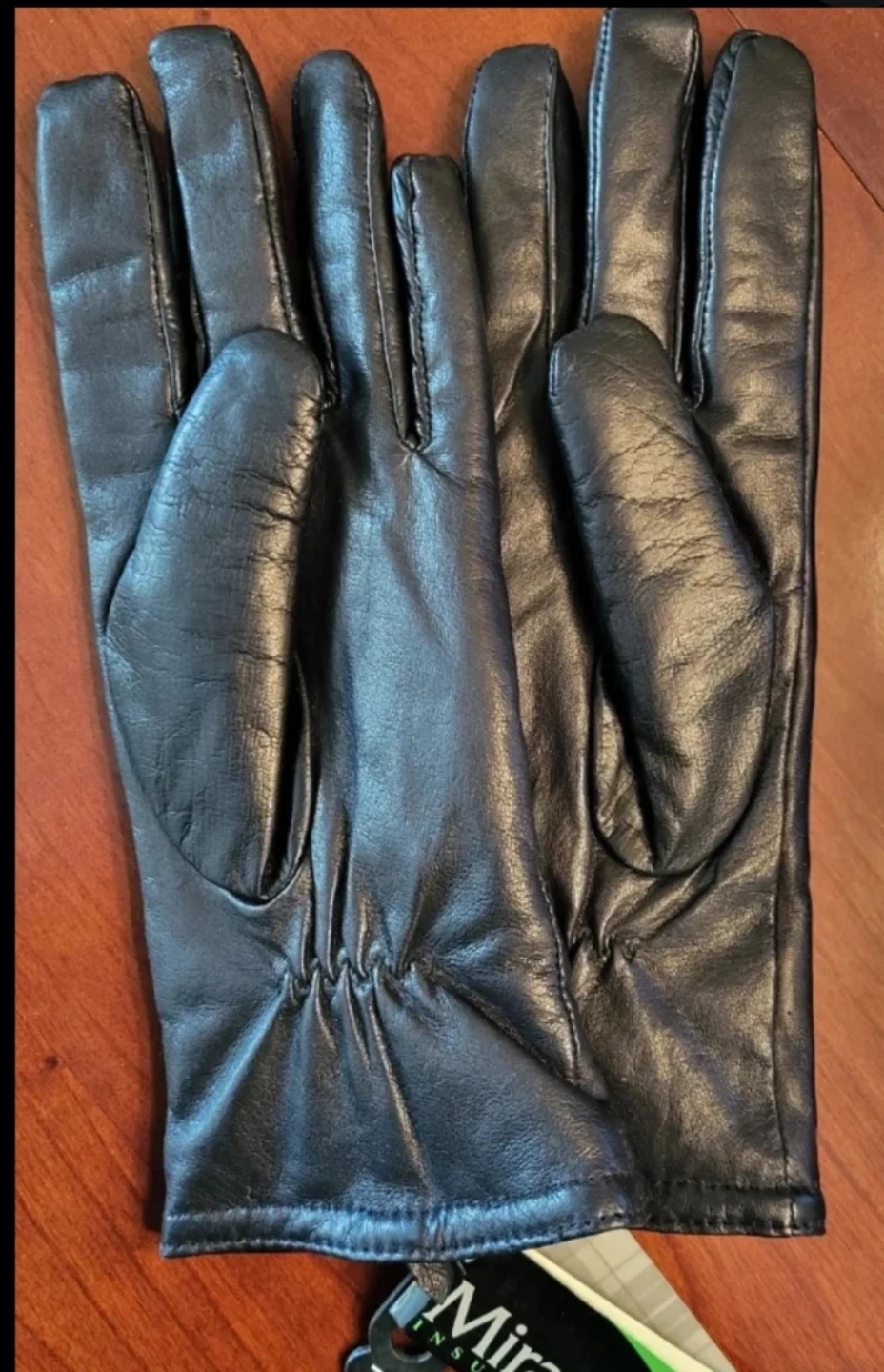New Ladies Leather Gloves with Mirafil Insulation (with tags)