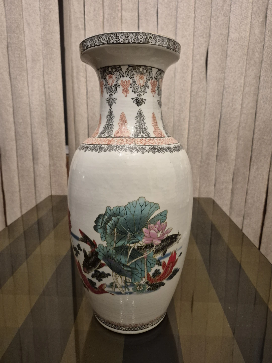Decorative Ceramic Vase with Koi Fish Design - photo 3