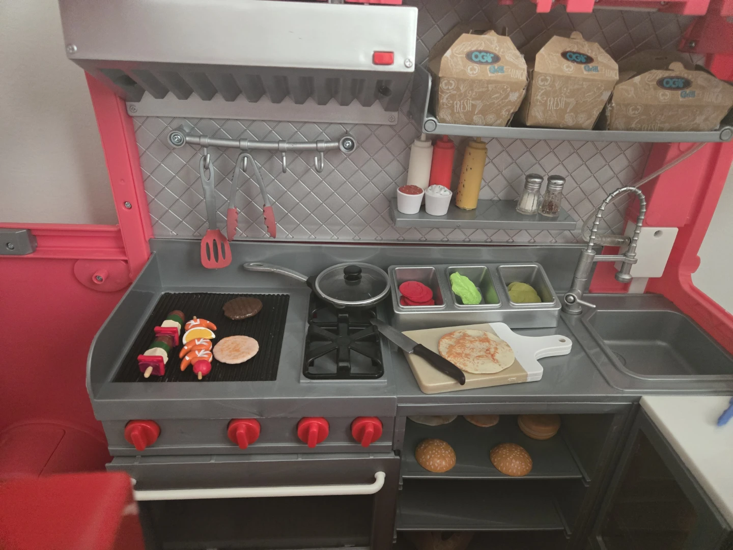 Our Generation Food Truck Playset - photo 2