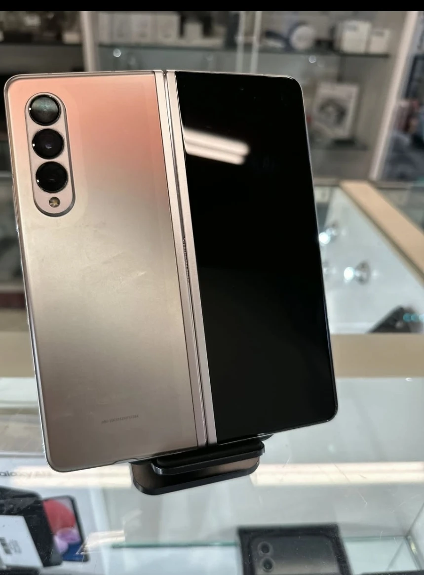 Samsung Galaxy Z Fold5 256gb 12GB Ram Unlocked  lean - photo 2