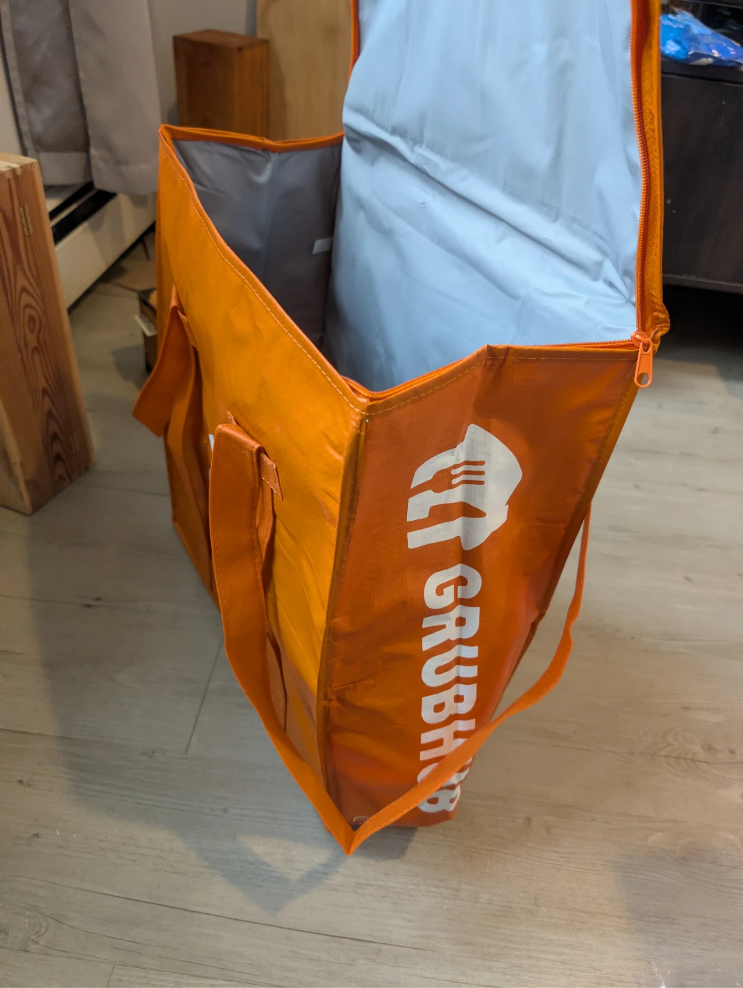 Grubhub Insulated Food Delivery Bag 🥕 🥕🥕🥕🥕 - photo 2