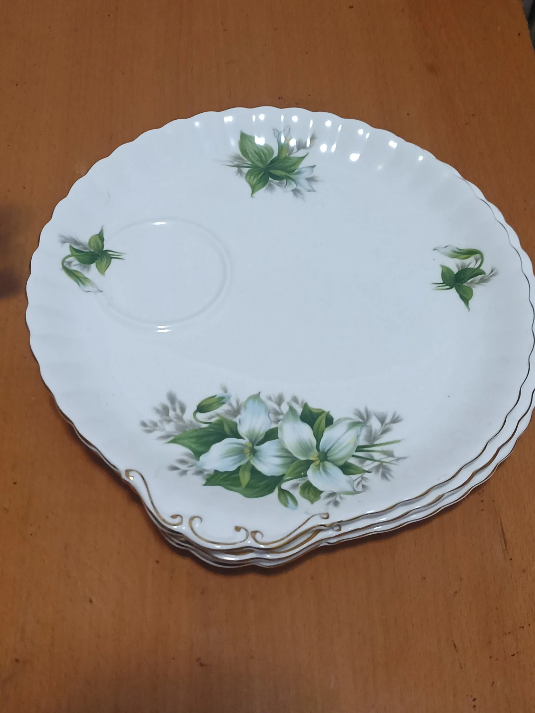 Royal Albert Bone China Trillium set - photo 3