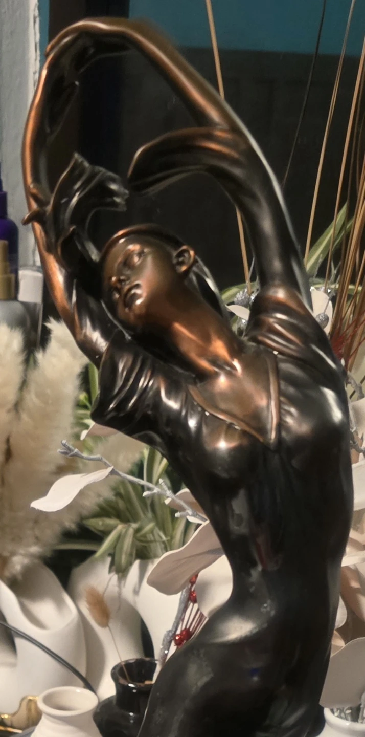 🥕Solid antique Bronze Dancer Figurine Statue