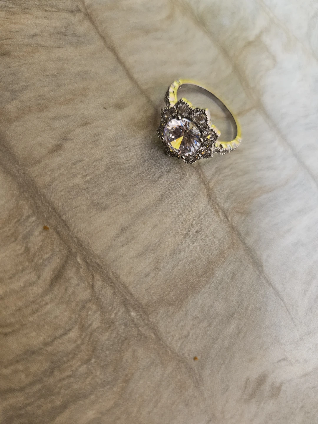 Elegant Silver-Tone Ring - photo 2