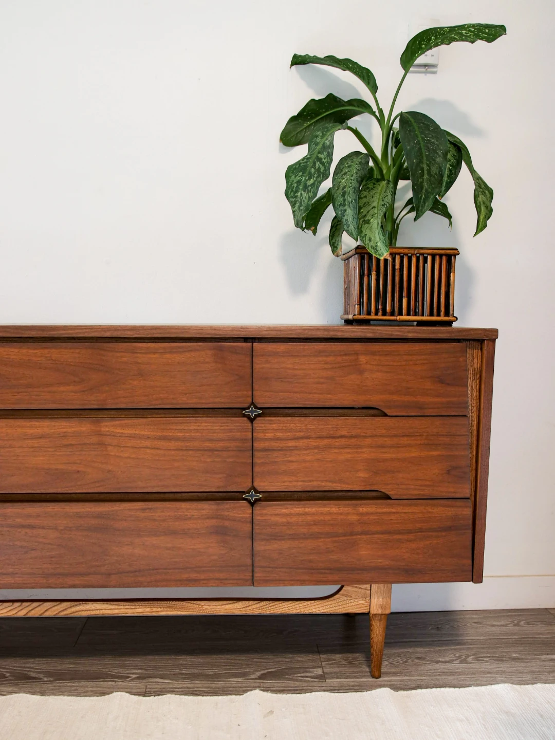 MCM Walnut 9-Drawer Dresser Kroehler Free Delivery - photo 3