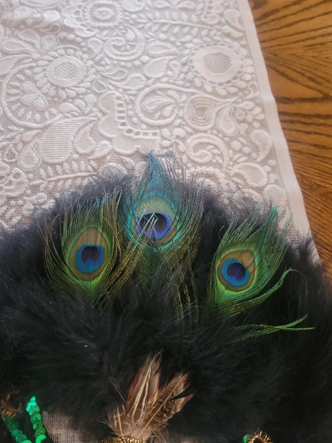 Peacock Feathered Masquerade Mask - Black - photo 3