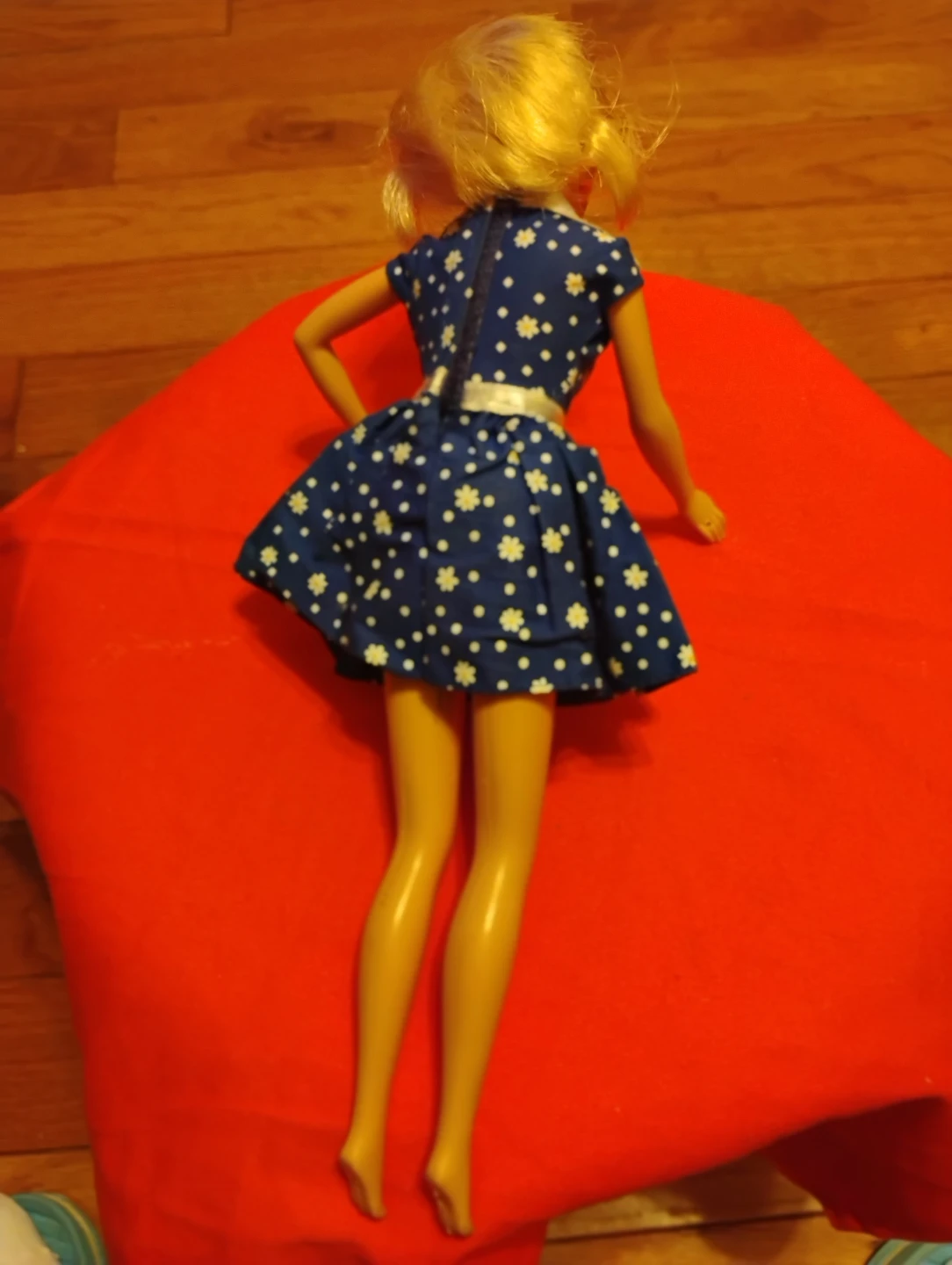 Barbie Doll in Blue Floral Dress - photo 2