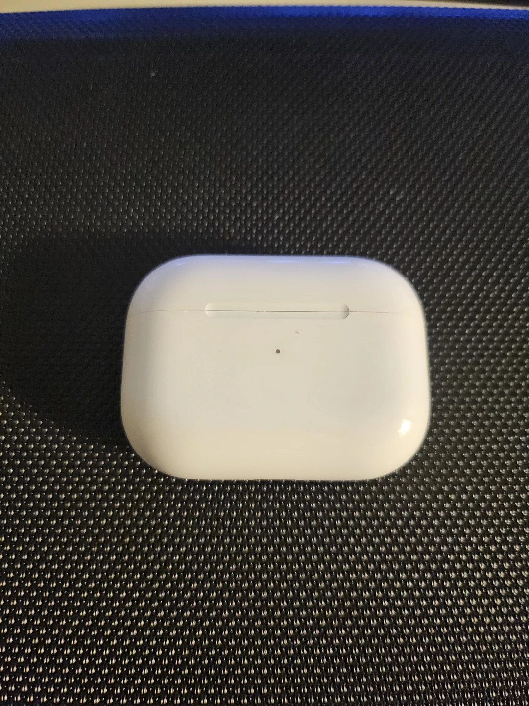 Apple AirPods Pro 1 case only - photo 2