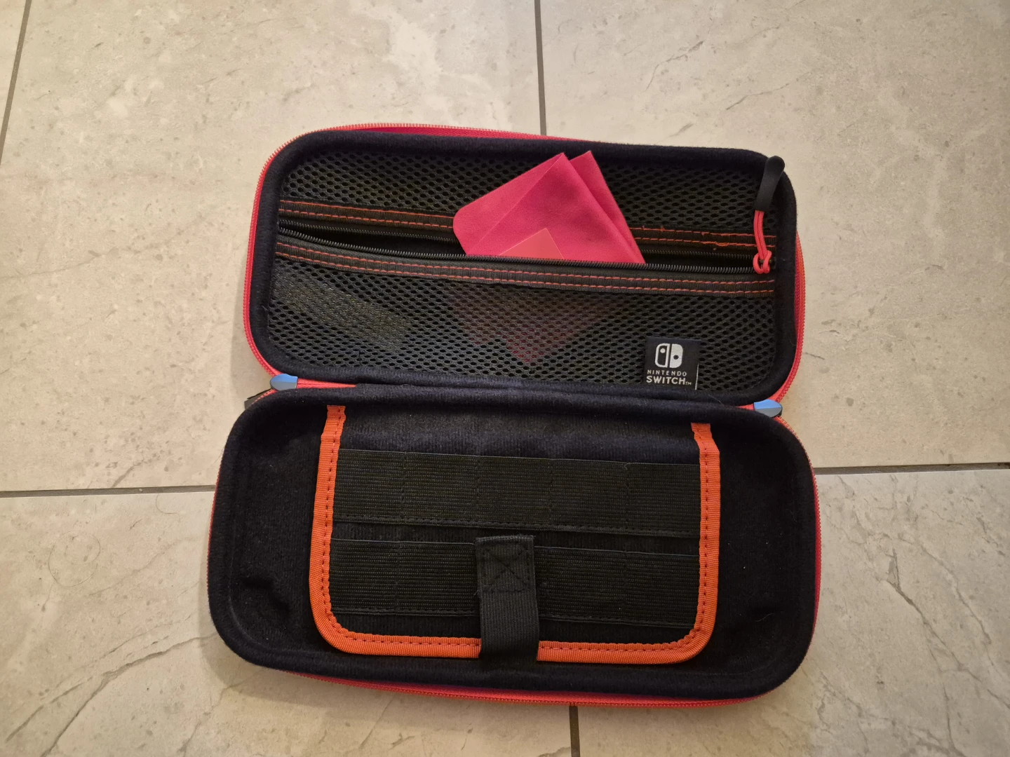 Nintendo Switch Carrying Case - photo 2