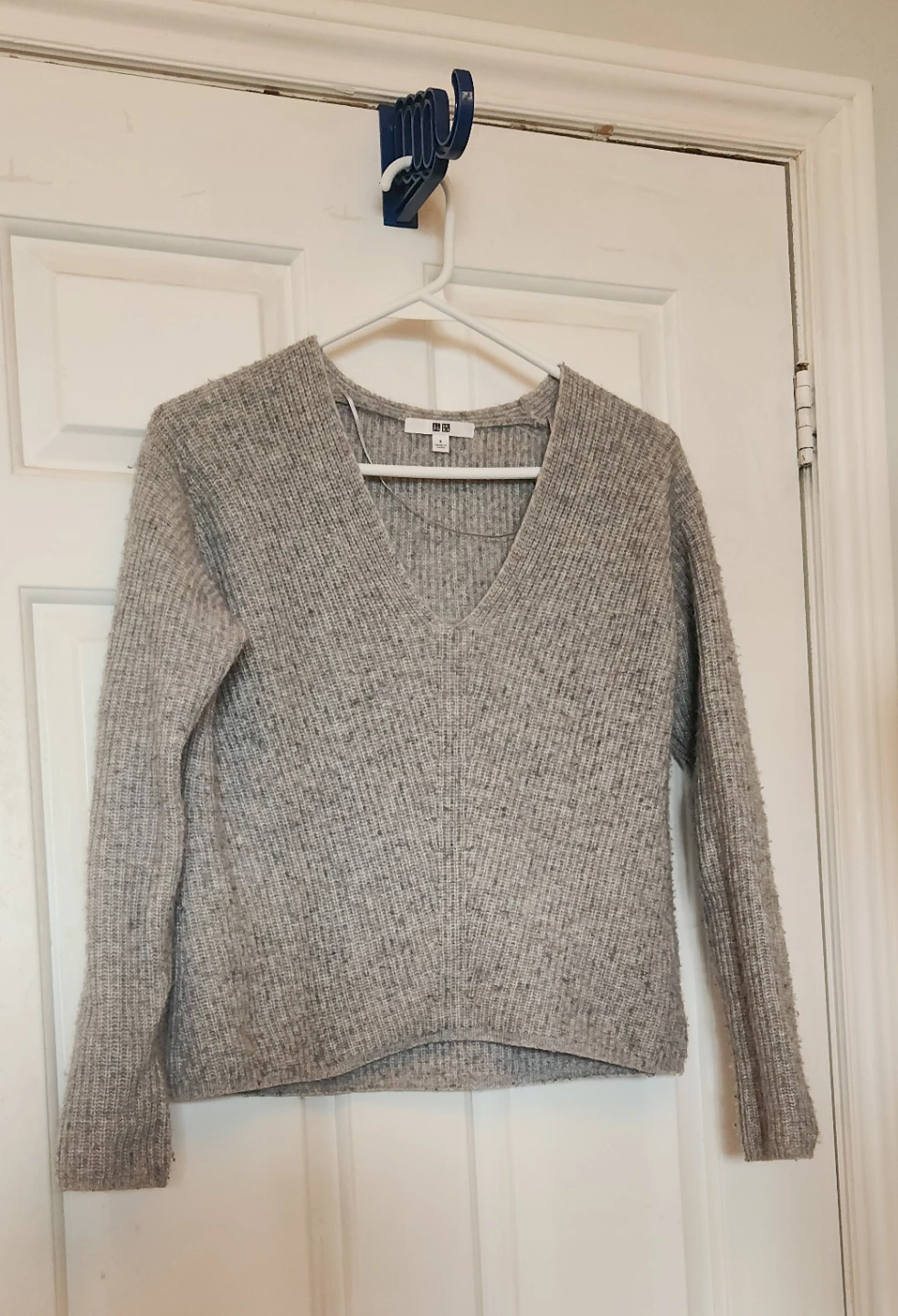Uniqlo Grey Wool Blend Sweater - Size S