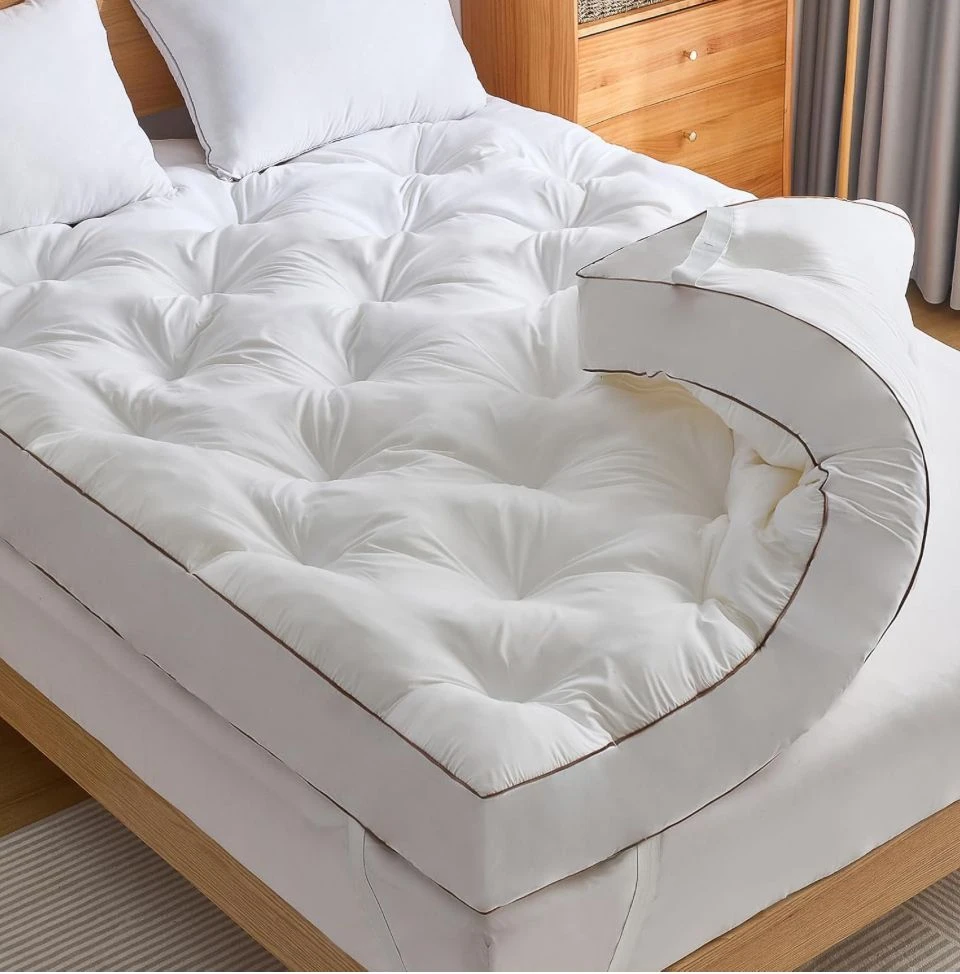 WhatsBedding 4 Inch Mattress Topper 80x60x4 - NEW