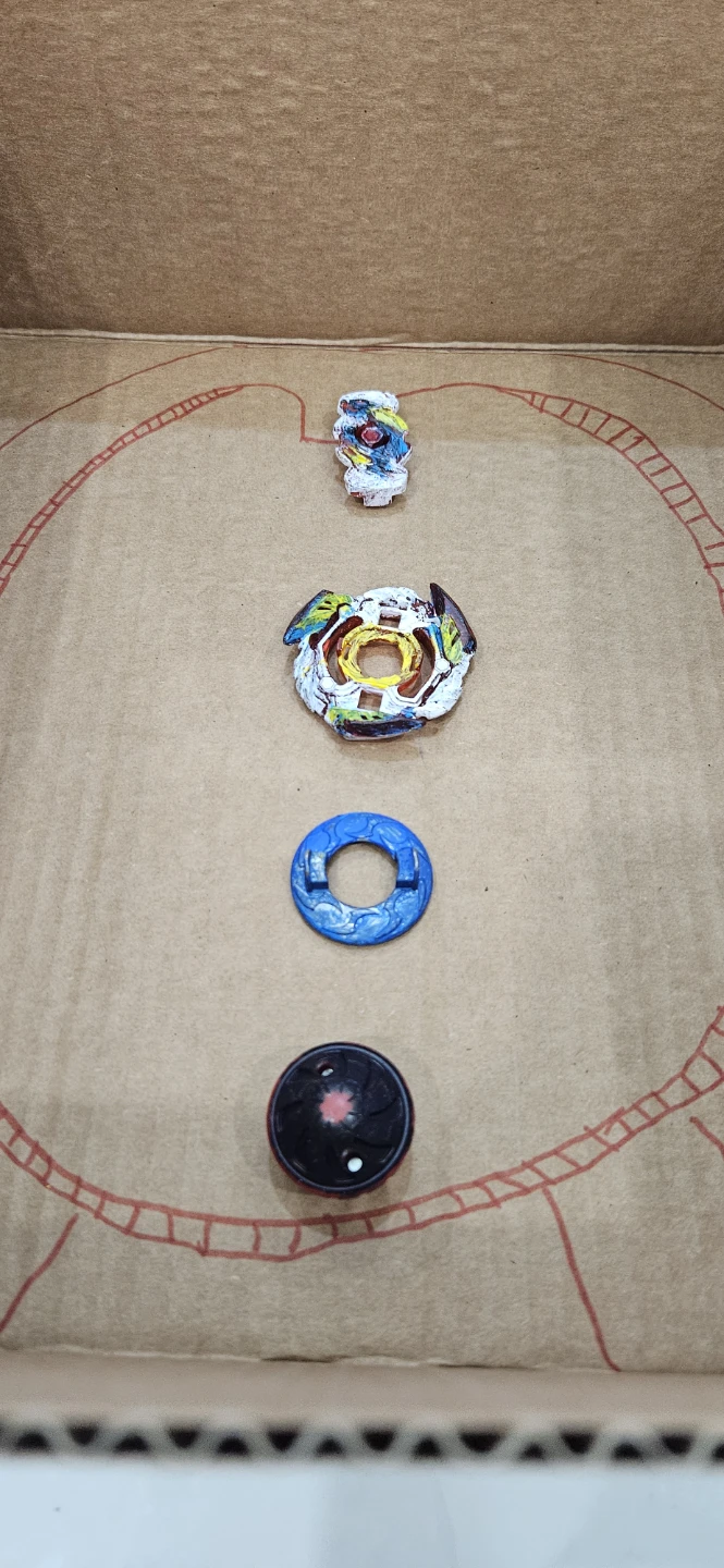 Colorfully painted beyblade - photo 2
