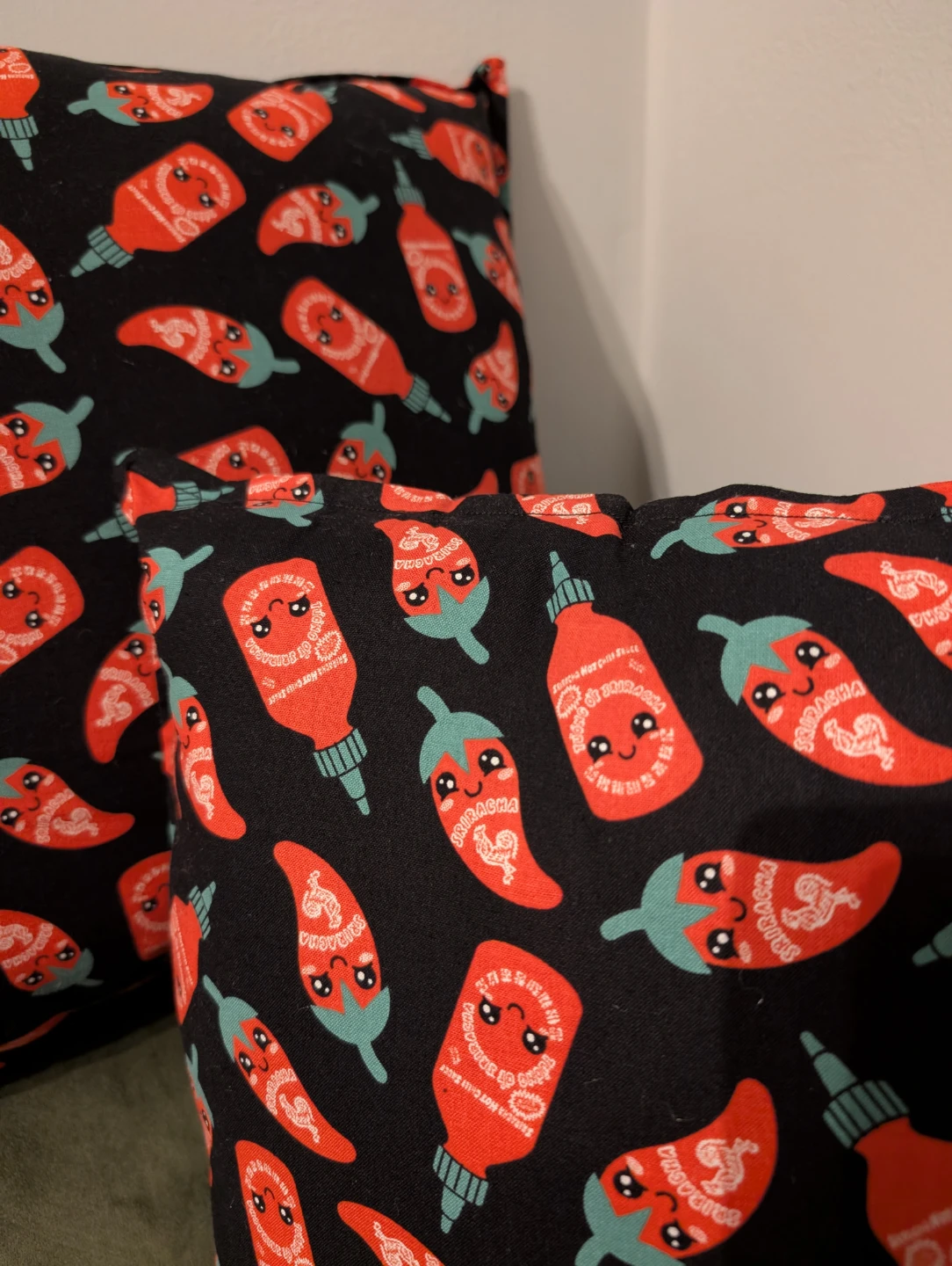 Sriracha Patterned Throw Pillows - Set of 2 - photo 2