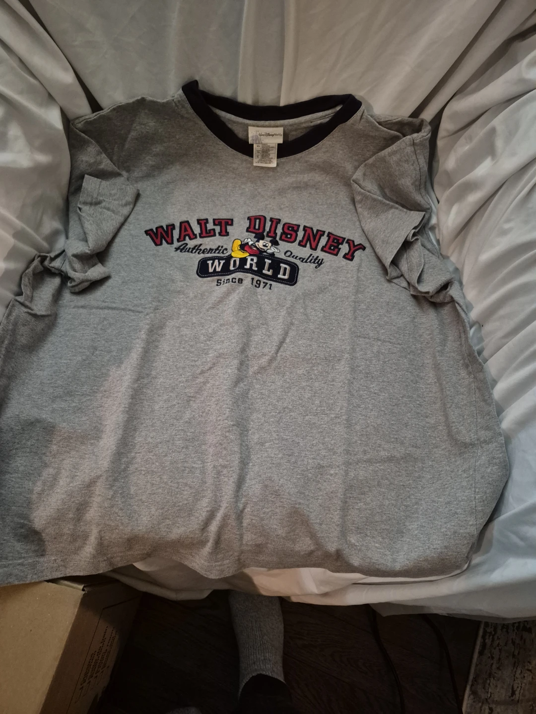 Walt Disney World Authentic Quality T-Shirt XL