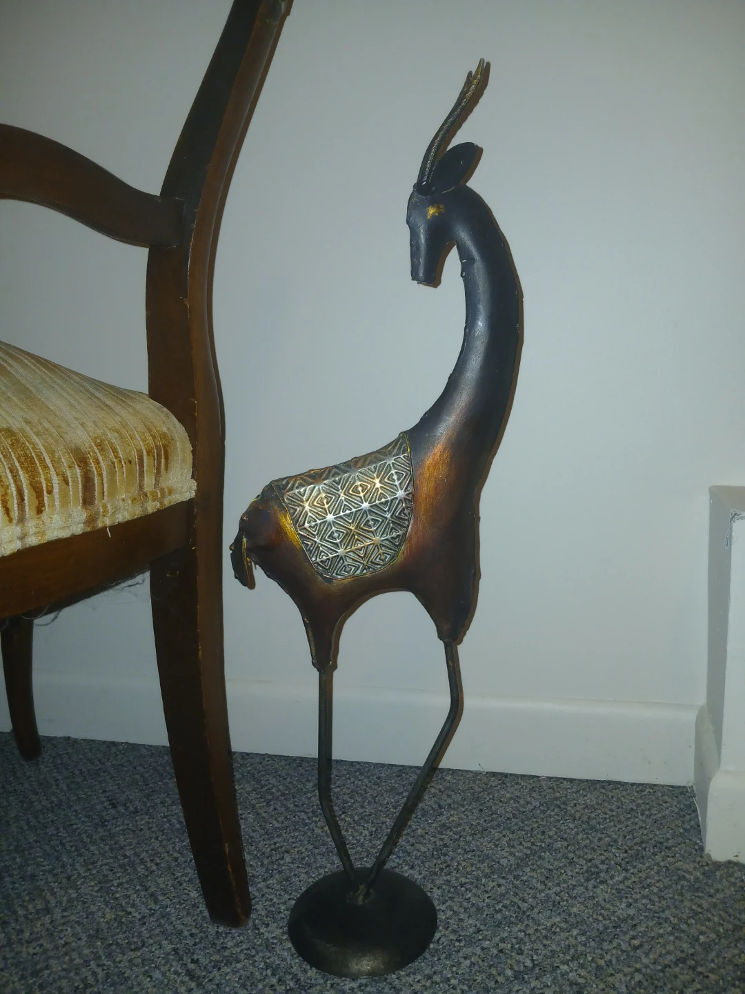 Metal Giraffe Sculpture
