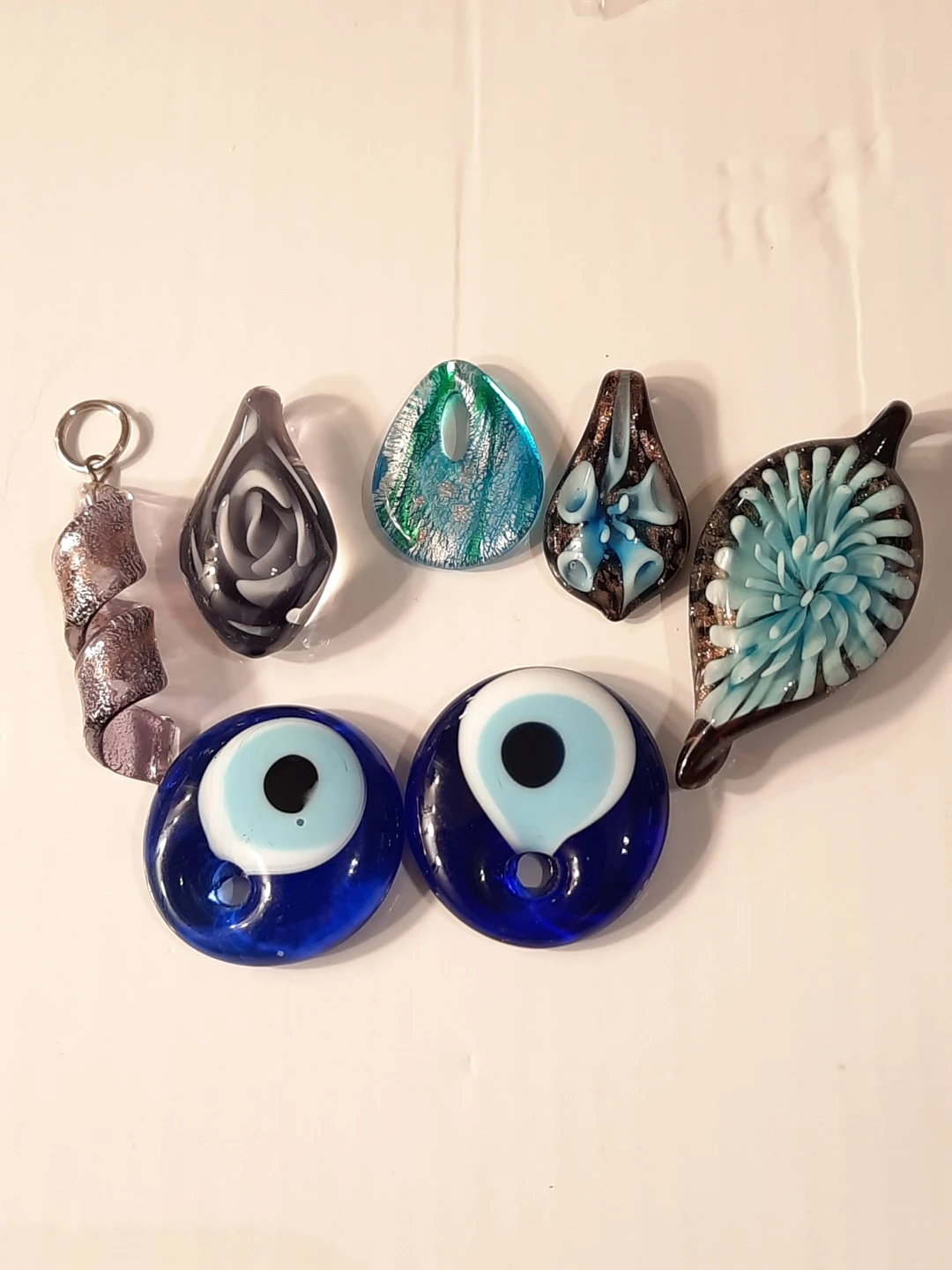 7  muranoGlass Pendants & Charms