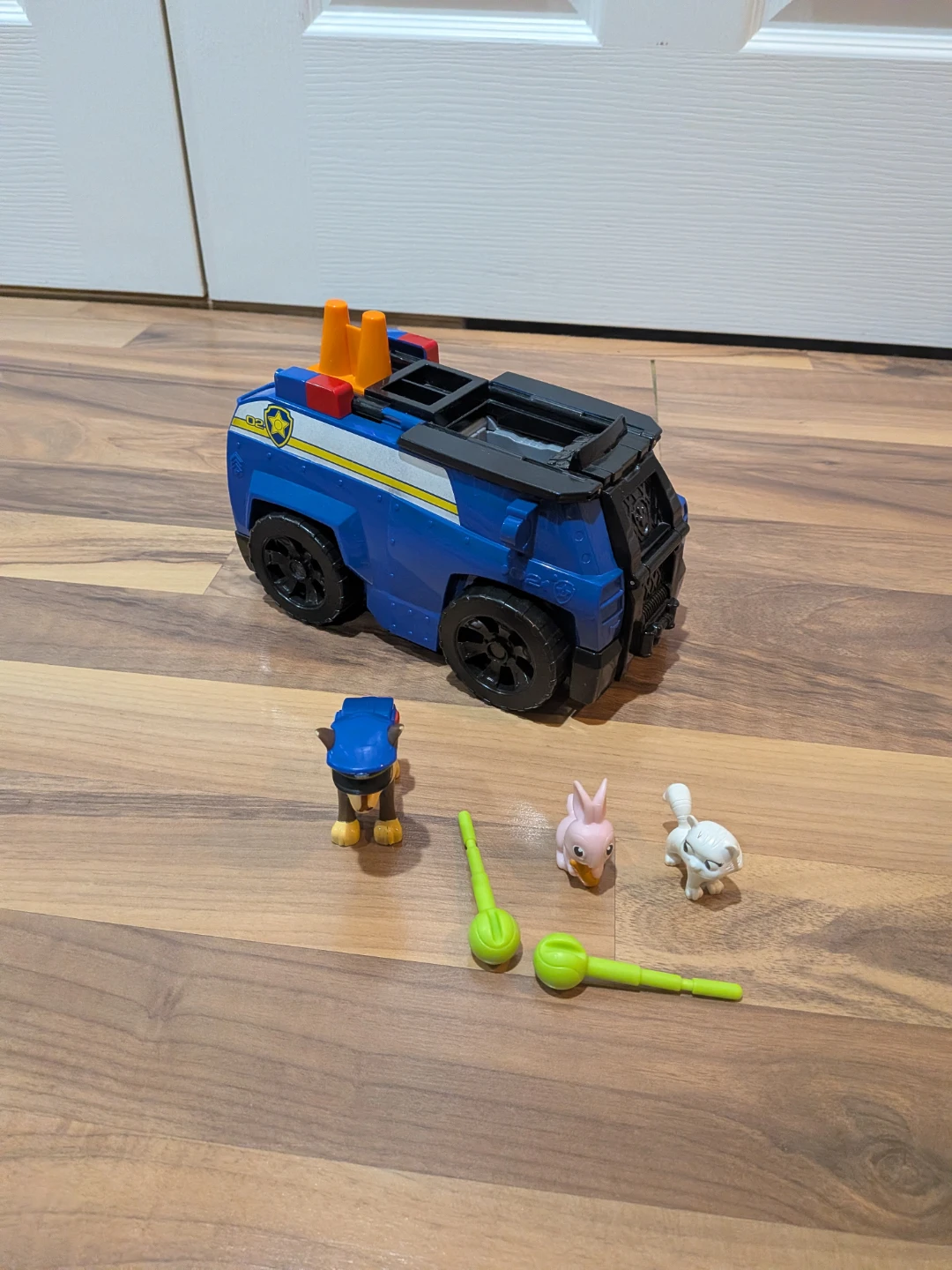 Paw Patrol Chase Transforming Vehicle - photo 2
