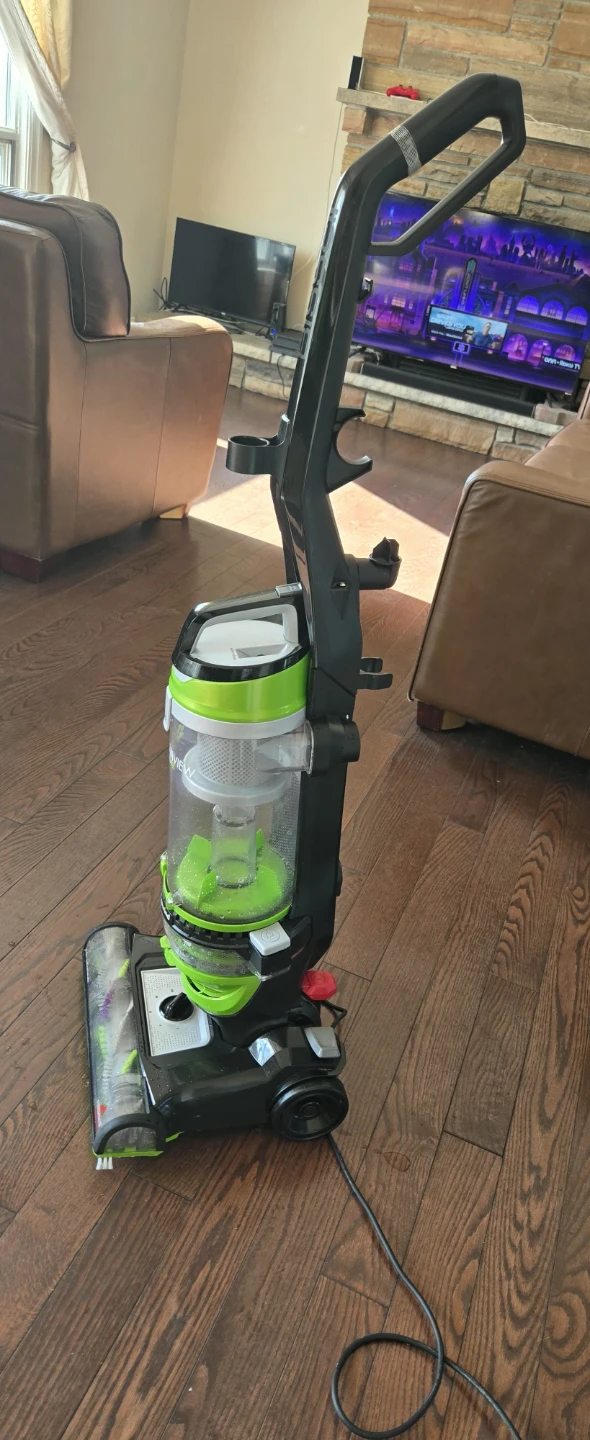 Bissell CleanView Vacuum - Green & Black