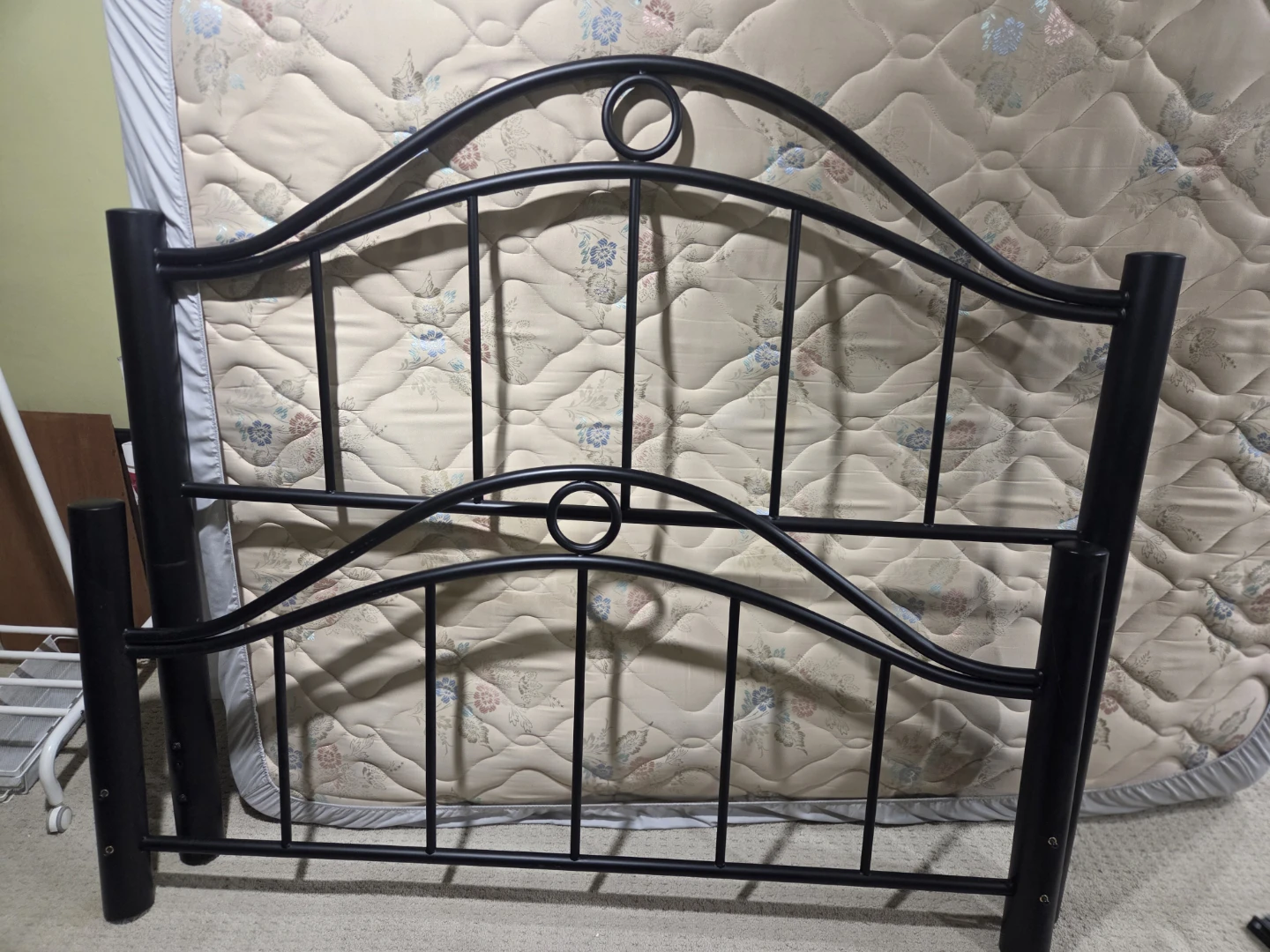 Doubke size Black Metal Bed Frame  excellent condition