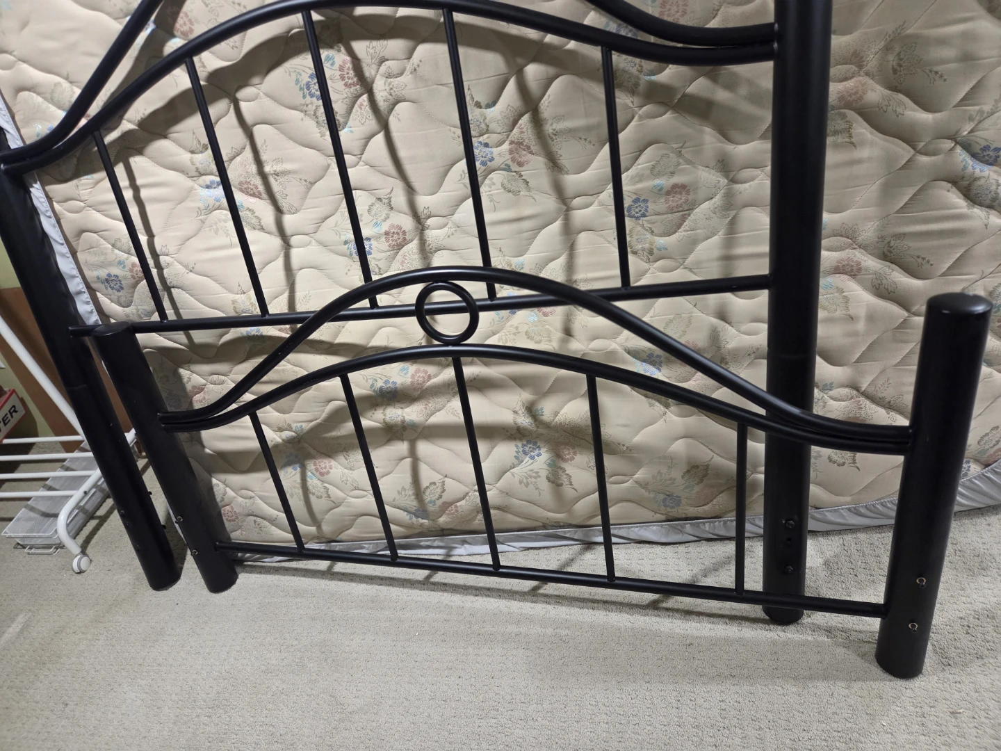 Doubke size Black Metal Bed Frame  excellent condition - photo 2