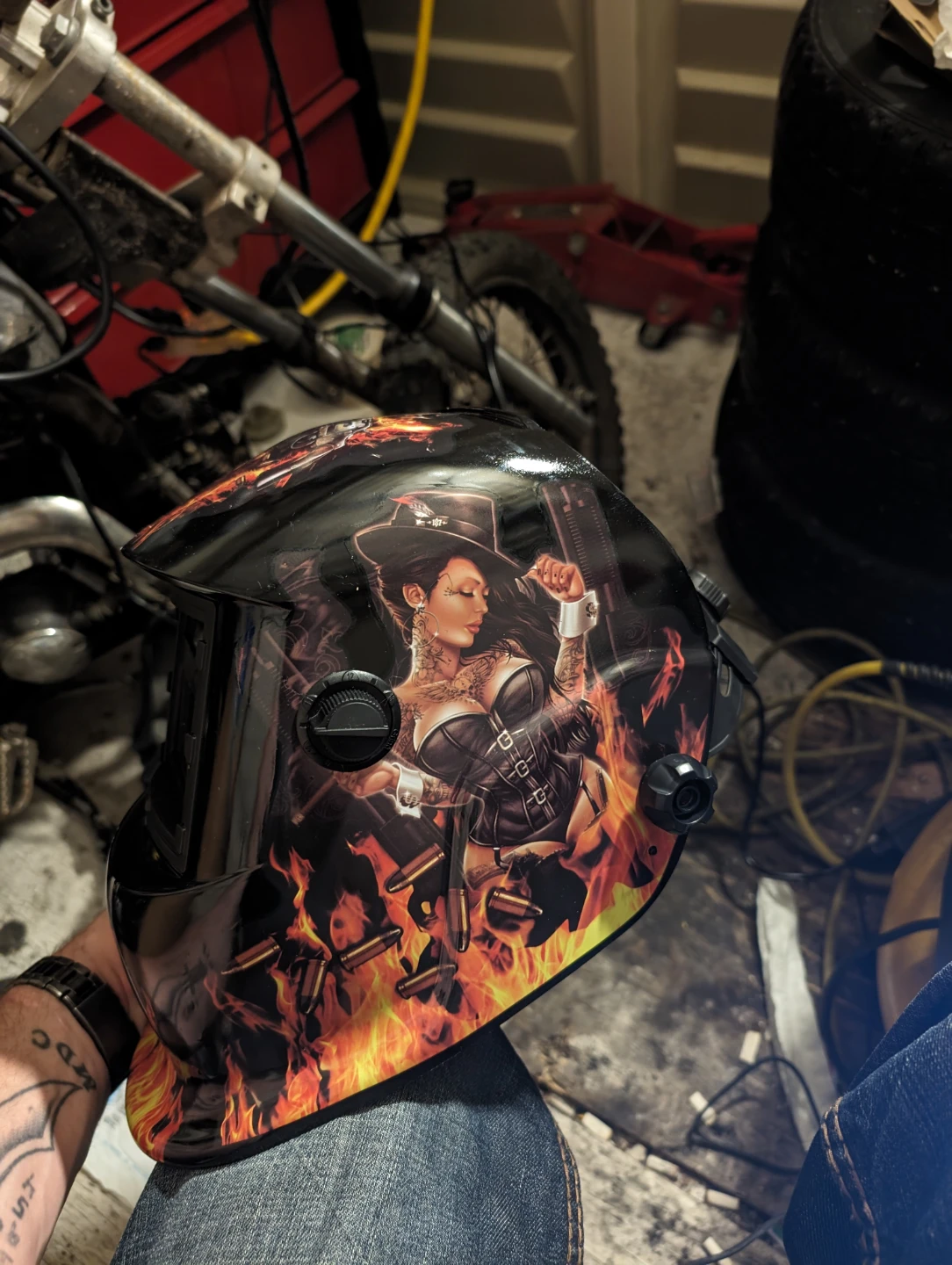 Solar charging Custom Graphic Auto Darkening Welding Helmet - photo 2