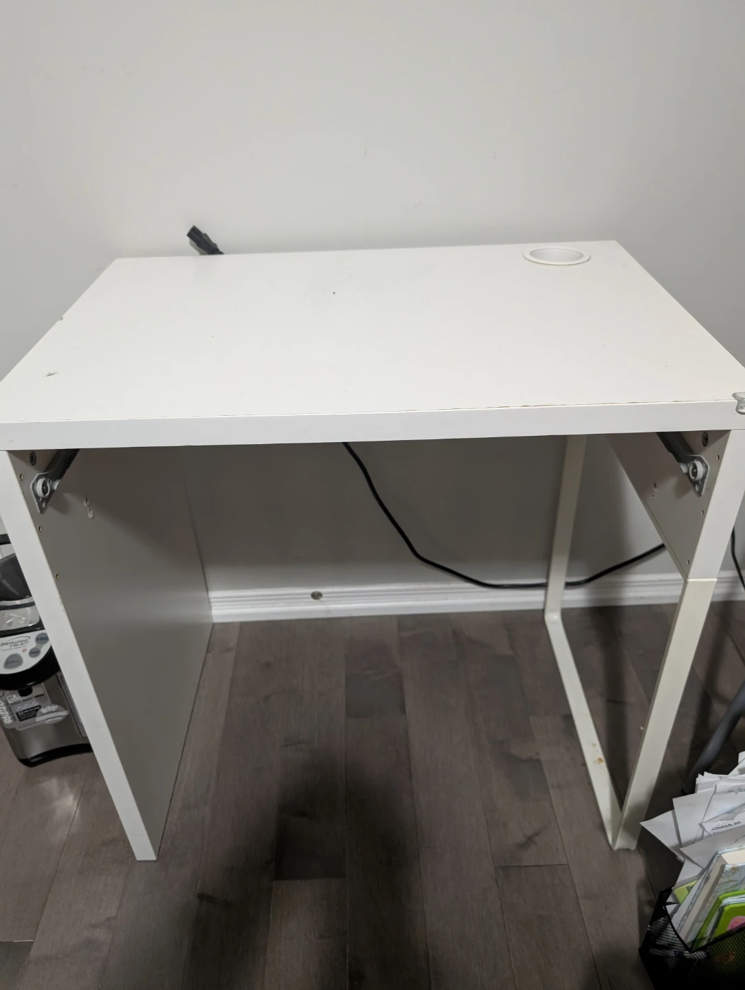 White Desk