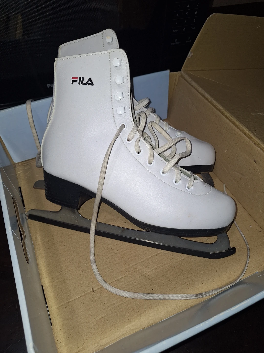 Fila Ice Skates - US Women's Size 6 - photo 2