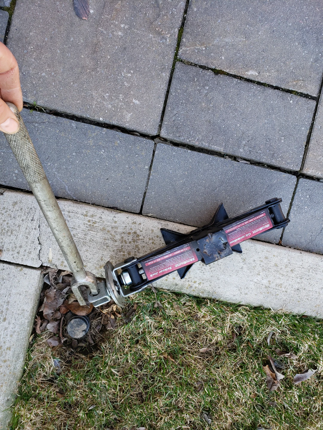 Auto-Master Scissor Jack with Handle - photo 2