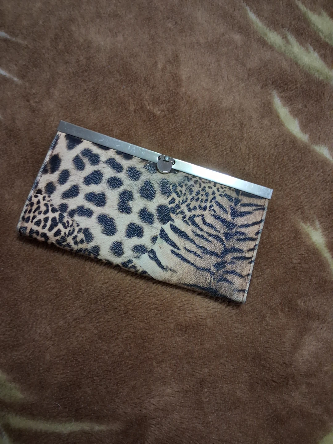 Assorted Women's Purses & Wallets - photo 5