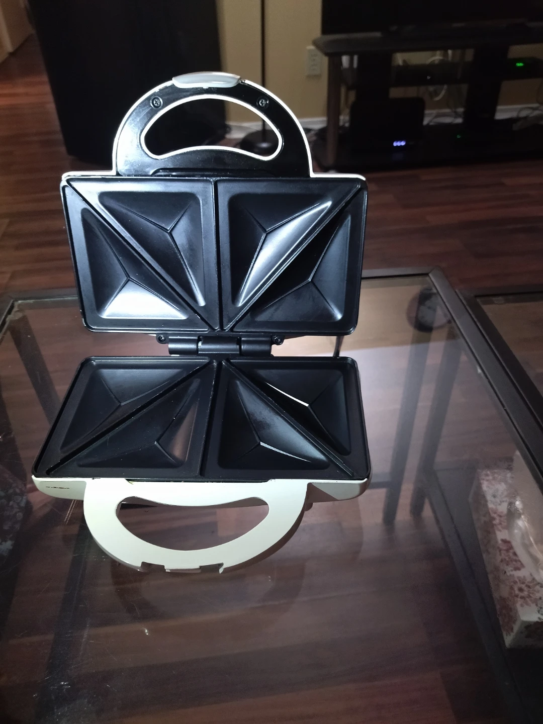 Bella sandwich maker on sale. - photo 2