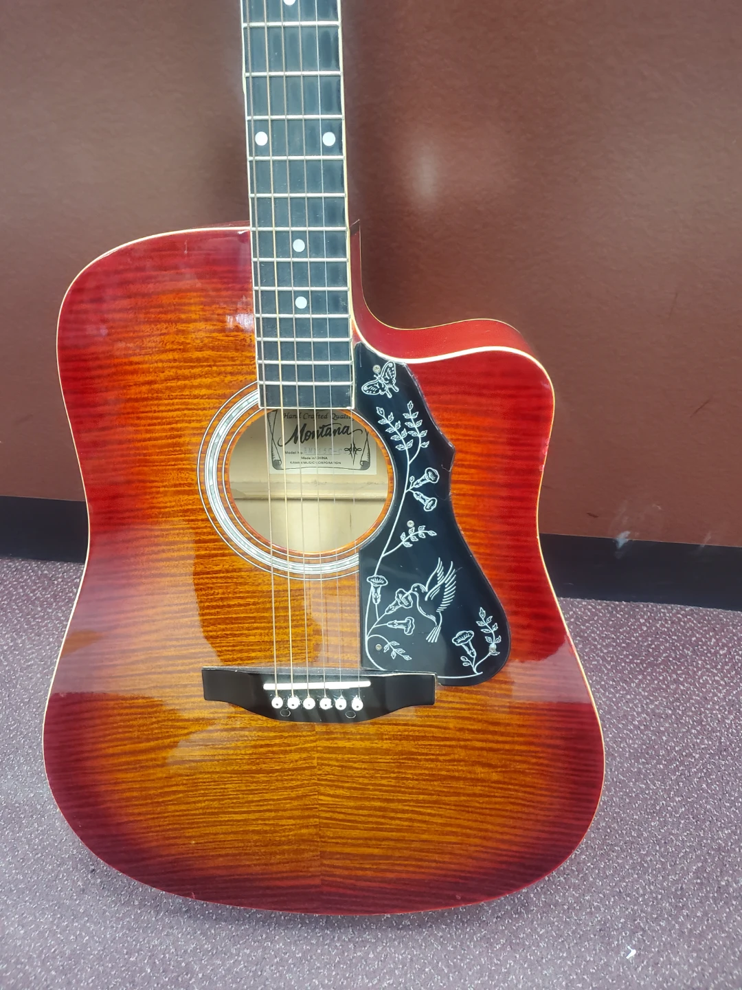 Montana Acoustic Guitar - photo 3