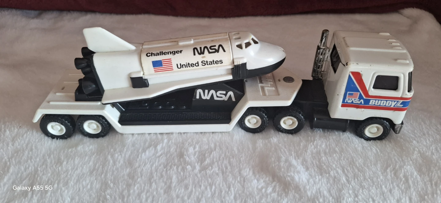 Buddy L NASA Challenger Space Shuttle Truck