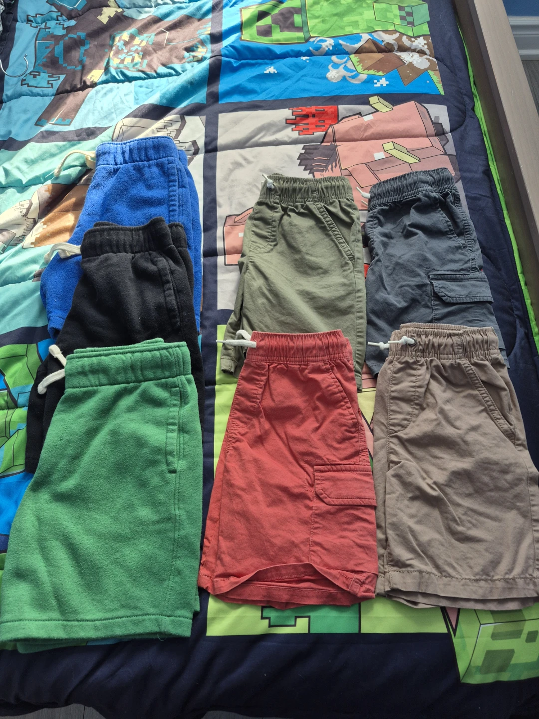 Kids Shorts - Size S (6)