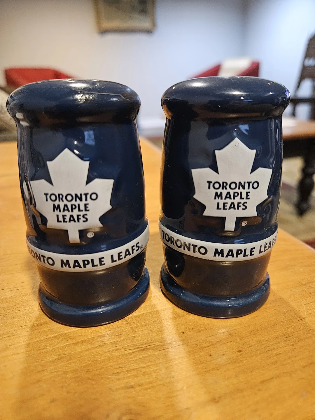 Toronto Maple Leafs Ceramic Salt and Pepper Shakers