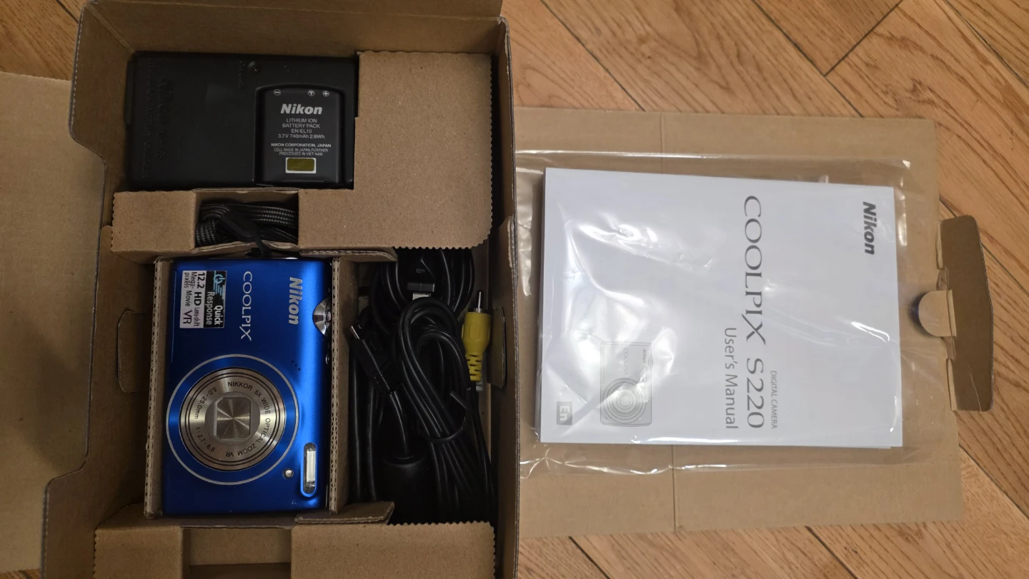 🥕Nikon COOLPIX S220 Digital Camera - Blue - photo 2