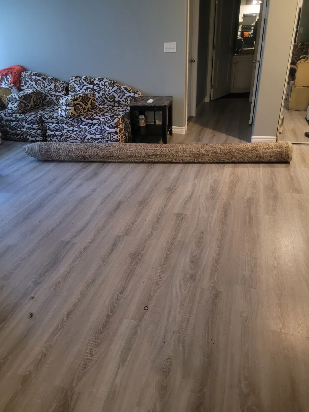 Large Area Rug - photo 3