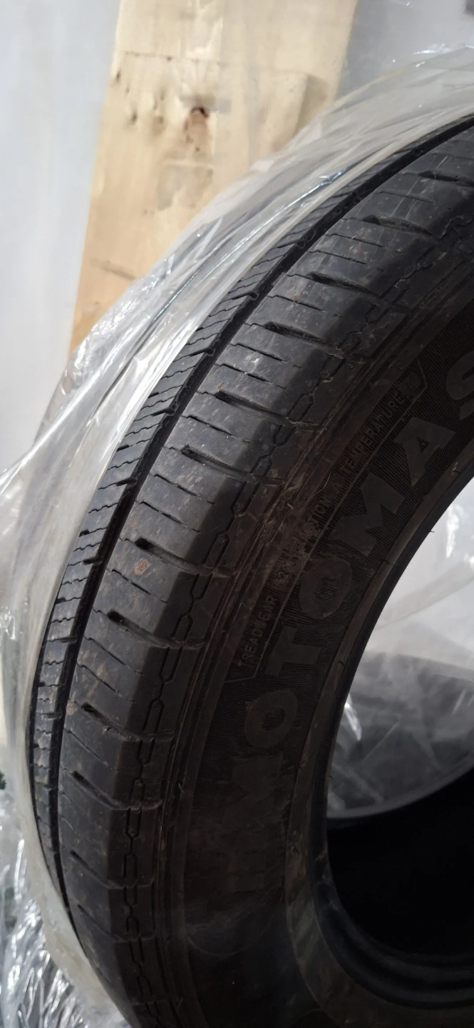 4x Motomaster Hydra Edge Tour Tires 245/60R18 105H - photo 2